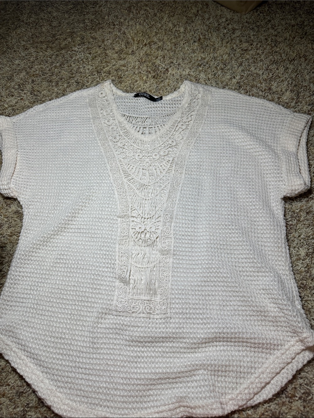 Crochet-Panel Short Sleeve Blouse in Cream